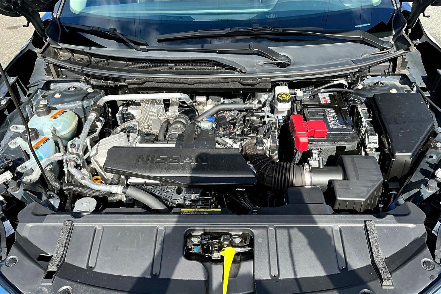 Used 2025 Nissan Rogue S AWD/4WD image 27