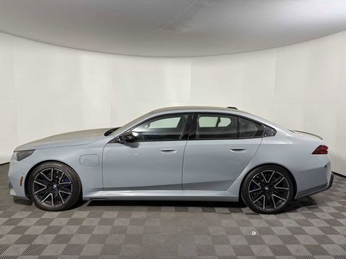 New 2026 BMW M5 w/ Executive Package image 4