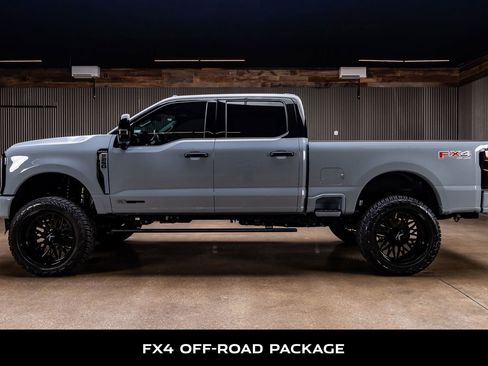 Used 2026 Ford F250 Platinum AWD/4WD image 6