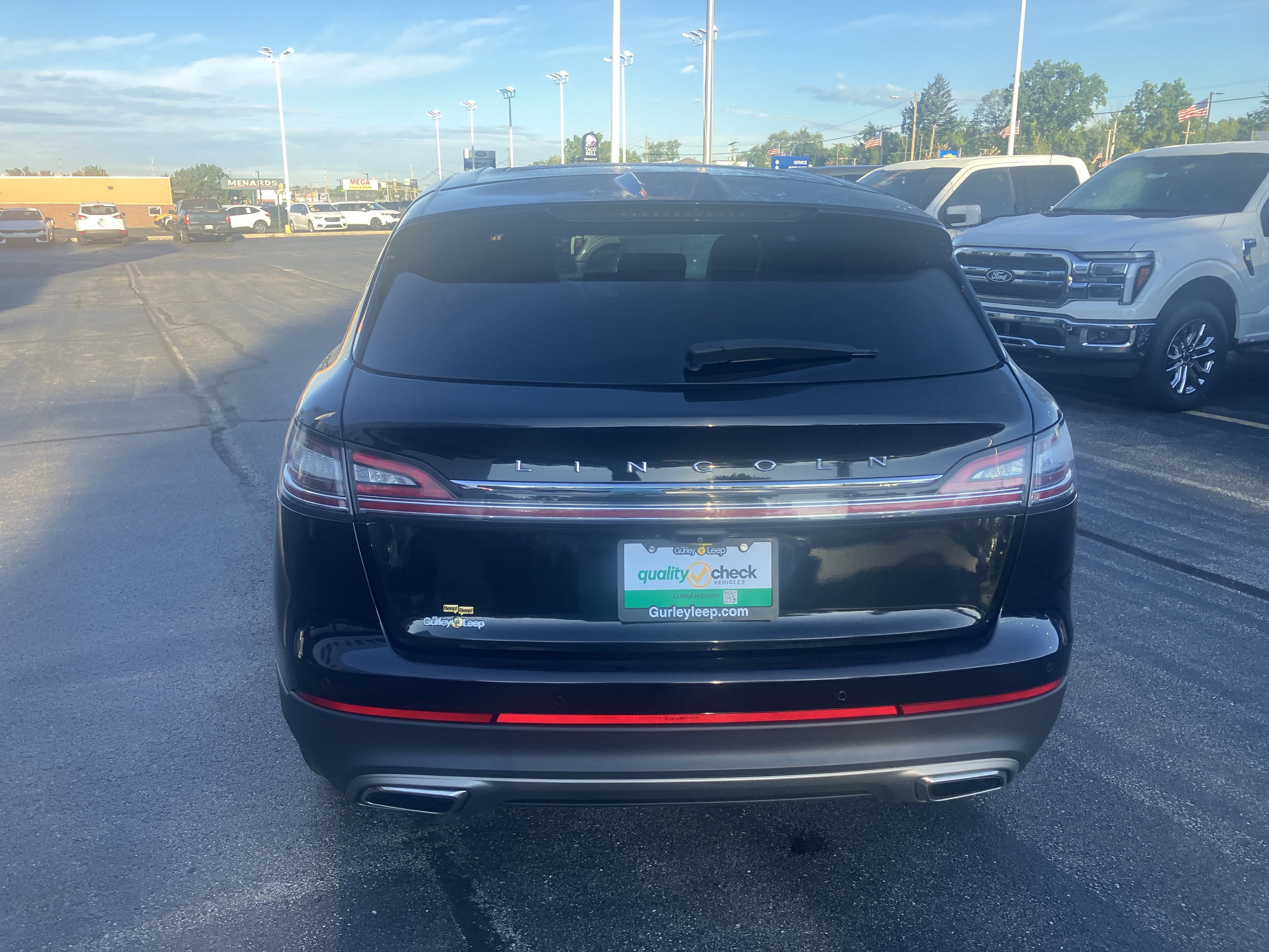 Used 2023 Lincoln Nautilus Reserve AWD/4WD image 6