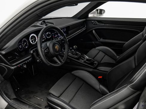 Used 2024 Porsche 911 GT3 image 42