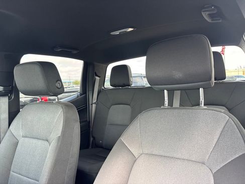 Used 2023 Chevrolet Colorado W/T image 10