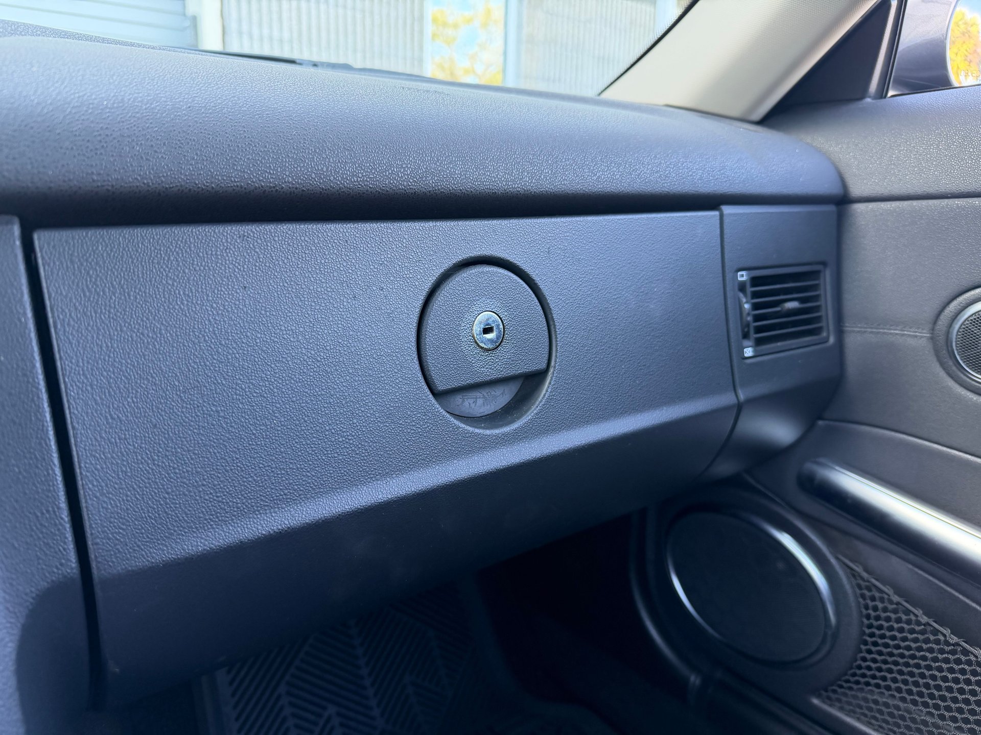 Used 2005 Chrysler Crossfire Limited RWD image 48