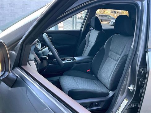 Certified 2023 Nissan Rogue SV image 8