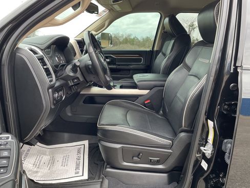 Used 2022 RAM 3500 Laramie image 12