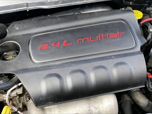 Used 2018 Jeep Compass Latitude w/ Cold Weather Group image 30