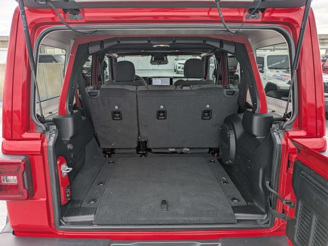 Certified 2026 Jeep Wrangler Unlimited Sahara AWD/4WD image 12