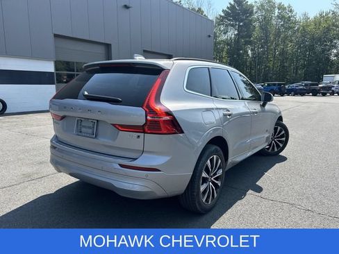 Used 2023 Volvo XC60 B5 Core w/ Climate Package AWD/4WD image 4