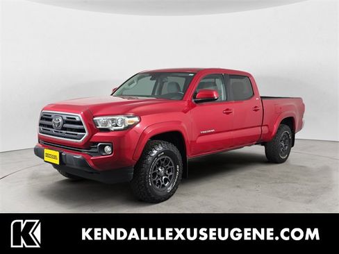Used 2018 Toyota Tacoma SR5 image 1