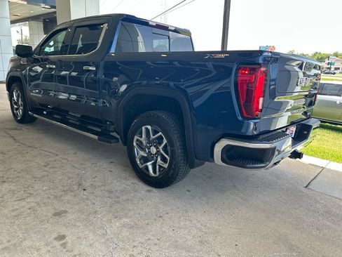 Used 2021 GMC Sierra 1500 SLT AWD/4WD image 5