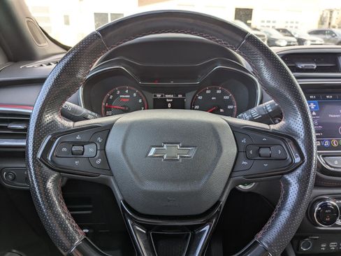 Used 2022 Chevrolet TrailBlazer RS w/ Convenience Package FWD image 15