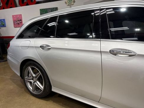 Used 2017 Mercedes-Benz E 400 4MATIC Wagon image 43