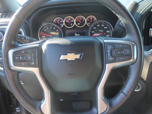 Used 2022 Chevrolet Silverado 1500 LT image 18
