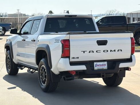 Used 2024 Toyota Tacoma TRD Off-Road AWD/4WD image 5