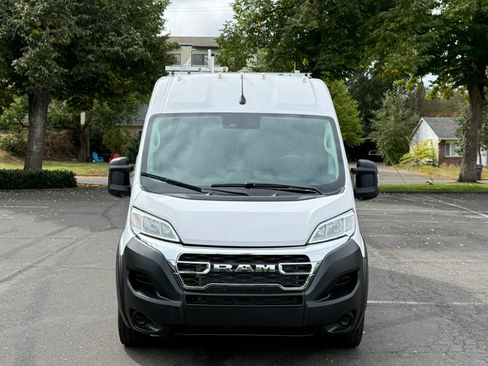 Used 2023 RAM ProMaster 2500 FWD image 9