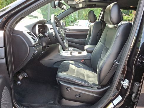Used 2015 Jeep Grand Cherokee Altitude AWD/4WD image 15
