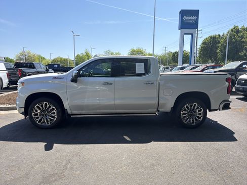 Used 2023 Chevrolet Silverado 1500 LTZ w/ LTZ Premium Package image 7