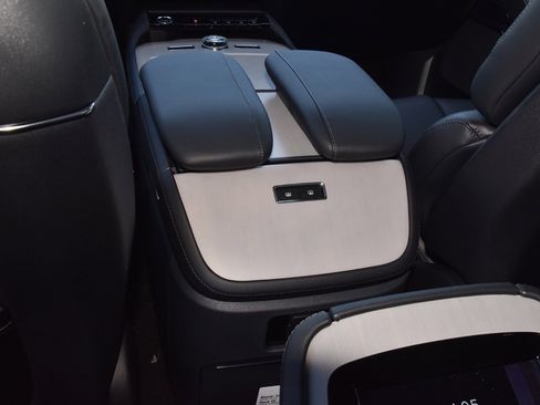 New 2025 Lincoln Navigator L Reserve w/ Jet Appearance Package image 19