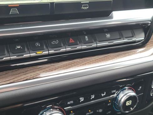 New 2026 GMC Sierra 1500 Elevation image 30