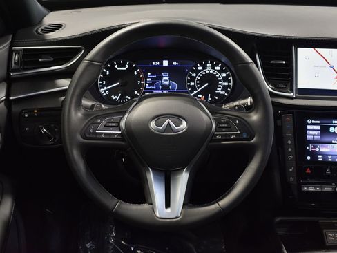 Certified 2025 INFINITI QX55 Essential image 18