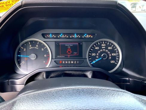 Used 2017 Ford F150 XLT w/ Equipment Group 302A Luxury RWD image 22