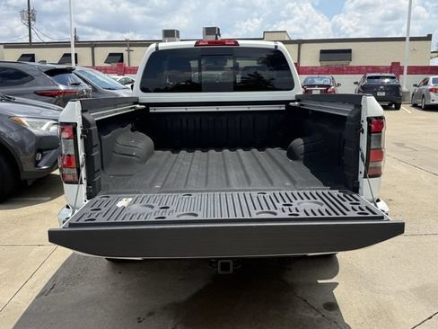 Used 2024 Nissan Frontier SV w/ SV Convenience Package AWD/4WD image 31