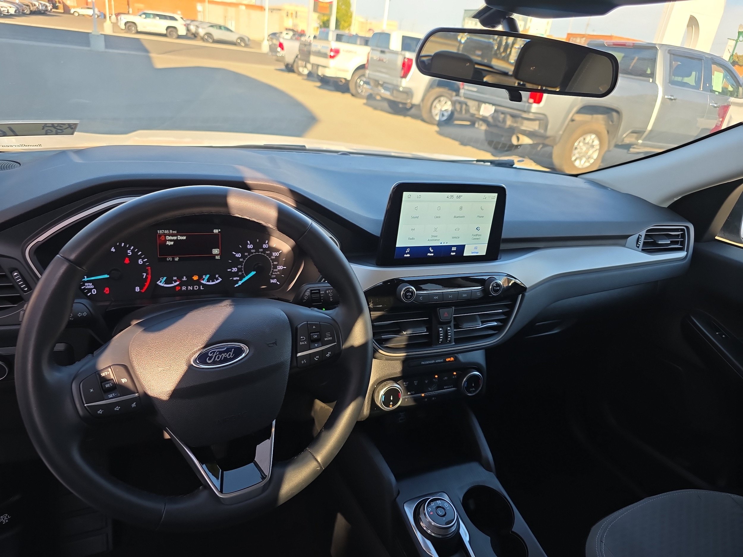 Used 2022 Ford Escape SE w/ Convenience Package AWD/4WD image 3