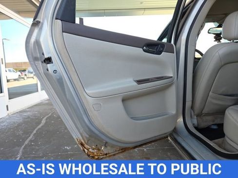 Used 2008 Chevrolet Impala LT w/ Luxury Edition Package image 32