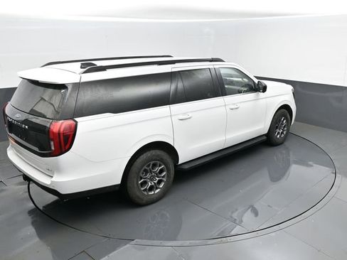 Used 2025 Ford Expedition Max Active AWD/4WD image 28