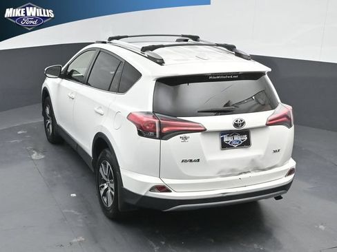 Used 2018 Toyota RAV4 XLE w/ Plus Extra Value Package FWD image 13