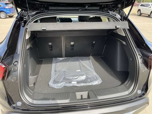 New 2026 Chevrolet Trax ACTIV w/ Sunroof Package FWD image 23