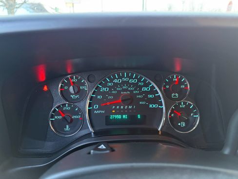 Used 2023 Chevrolet Express 3500 LS image 22