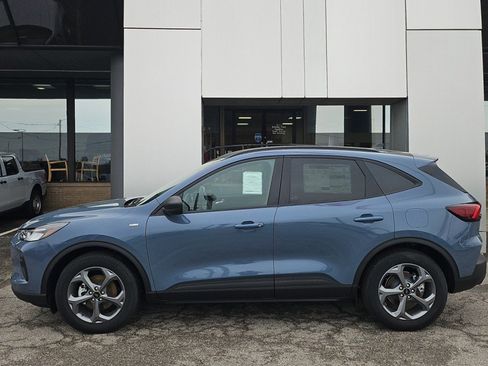 New 2026 Ford Escape ST-Line w/ Tech Pack #1 FWD image 2