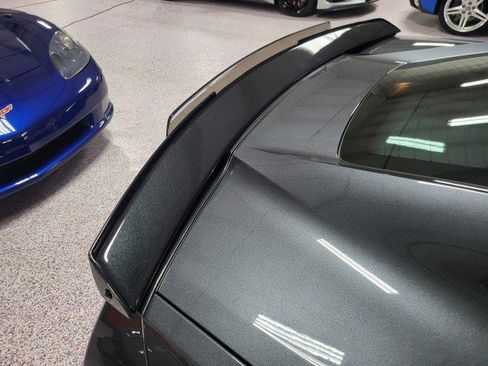 Used 2018 Chevrolet Corvette Stingray Coupe w/ Carbon Flash Badge Package image 18