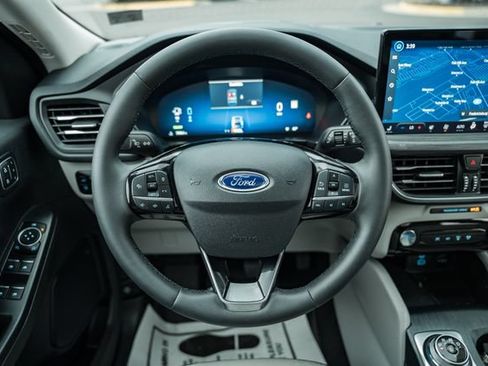 Used 2023 Ford Escape SE w/ PHEV Premium Package FWD image 29