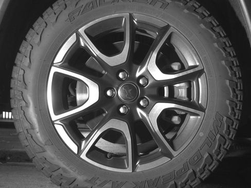 Used 2025 Jeep Compass Trailhawk AWD/4WD image 13