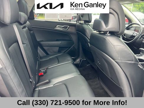 Certified 2026 Kia Sportage EX w/ EX Panorama Roof Package FWD image 54