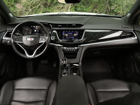 Used 2021 Cadillac XT6 Premium Luxury AWD/4WD image 22
