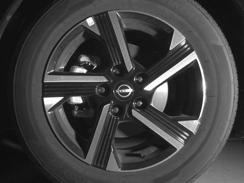 Used 2025 Nissan Sentra SV FWD image 12