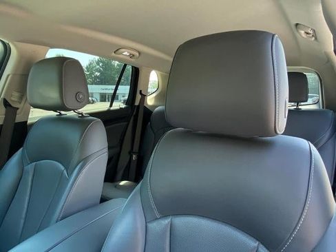 Used 2020 Buick Envision Essence w/ LPO, Cargo Package FWD image 18