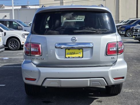 Used 2018 Nissan Armada SL w/ Moonroof Package image 6