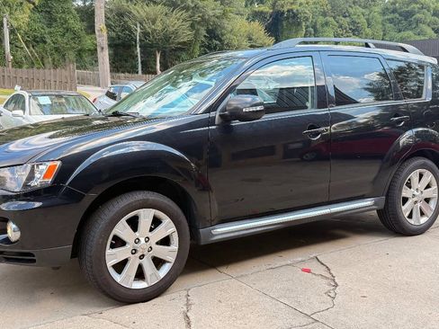 Used 2013 Mitsubishi Outlander SE image 5