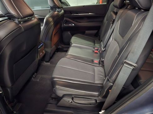 Used 2023 INFINITI QX60 Sensory w/ Vision Package FWD image 30
