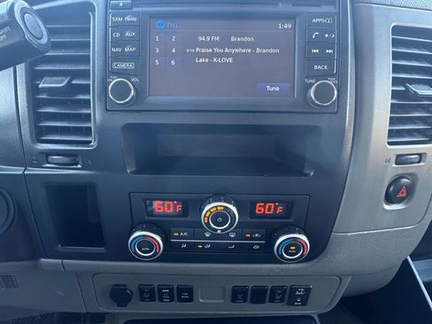Used 2020 Nissan NV 3500 SL image 18