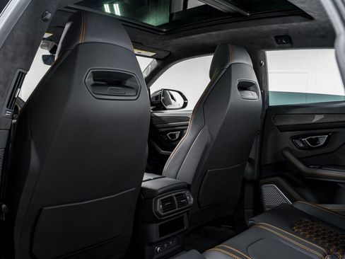 Used 2022 Lamborghini Urus AWD/4WD image 30