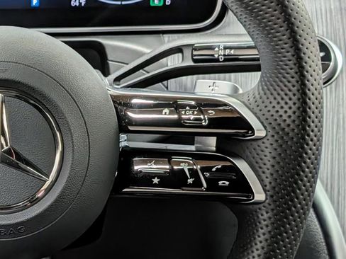 Used 2025 Mercedes-Benz C 300 4MATIC Sedan image 35