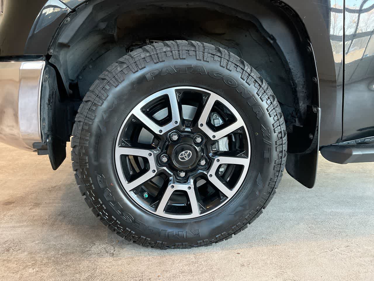 Used 2018 Toyota Tundra SR5 w/ TRD Off Road Package AWD/4WD image 10