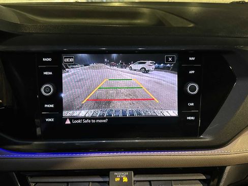 Used 2023 Volkswagen Taos SEL image 29