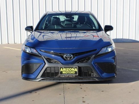 Used 2023 Toyota Camry SE image 5