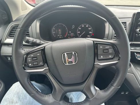 Used 2025 Honda Odyssey EX-L image 13